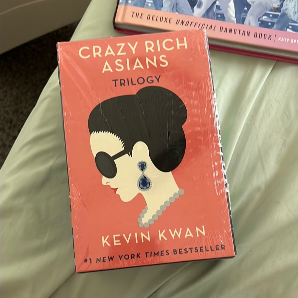 Crazy Rich Asians Trilogy Books Box Set Brand New